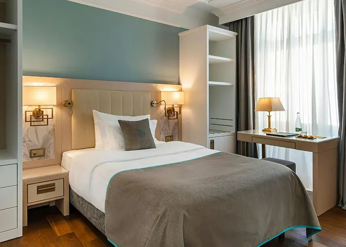 Grand Hotel Suisse Majestic, Autograph Collection